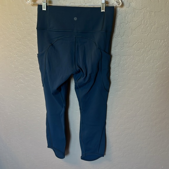 ATHLETA Cropped Legging EUC Peacock blue, size small, 22” inseam - Picture 4 of 5